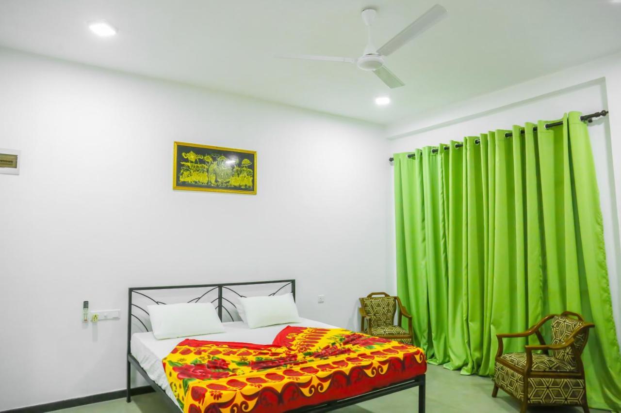 Sandy Palms Guesthouse Hikkaduwa Luaran gambar