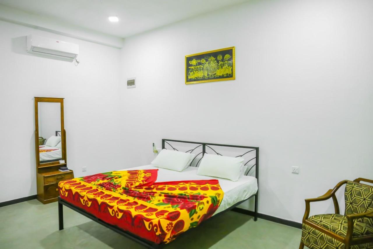 Sandy Palms Guesthouse Hikkaduwa Luaran gambar