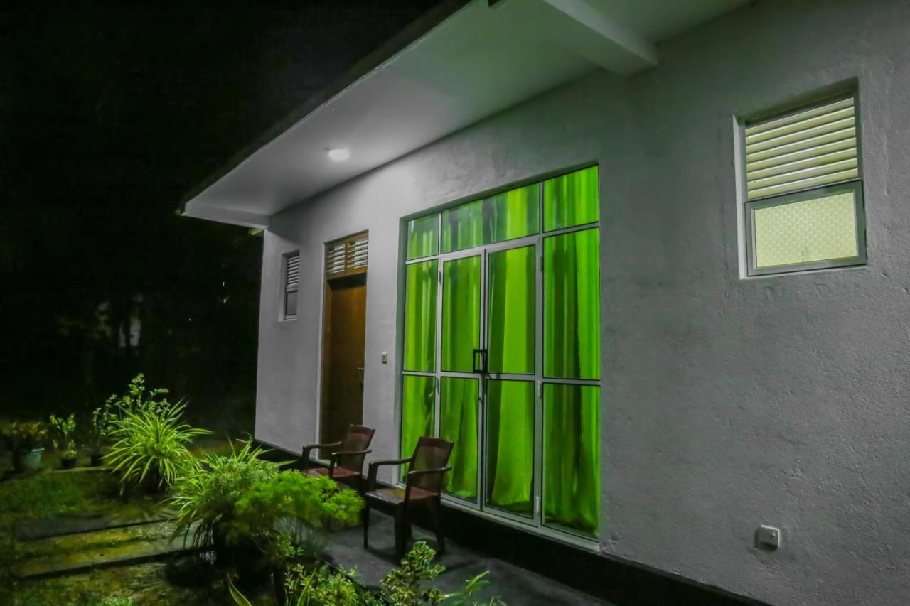 Sandy Palms Guesthouse Hikkaduwa Luaran gambar