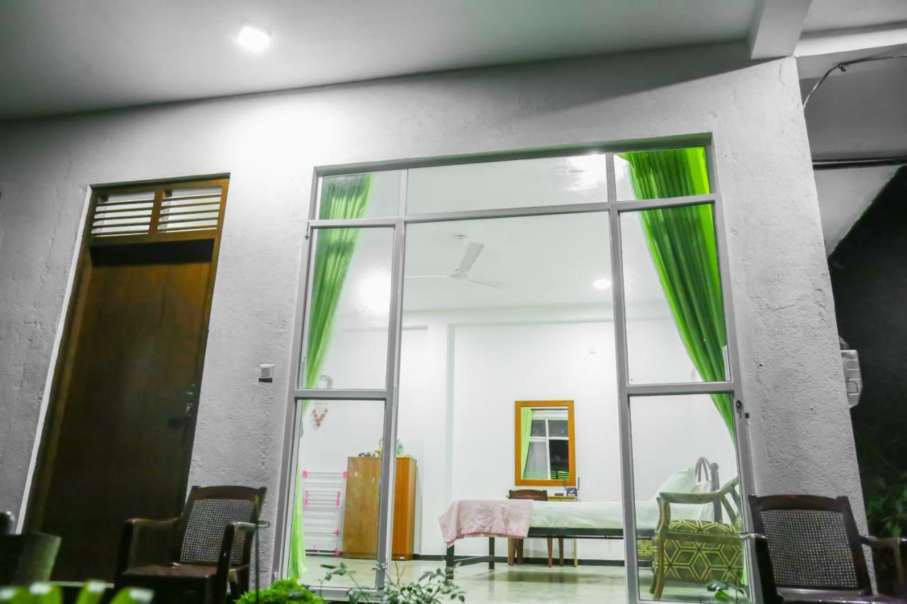 Sandy Palms Guesthouse Hikkaduwa Luaran gambar