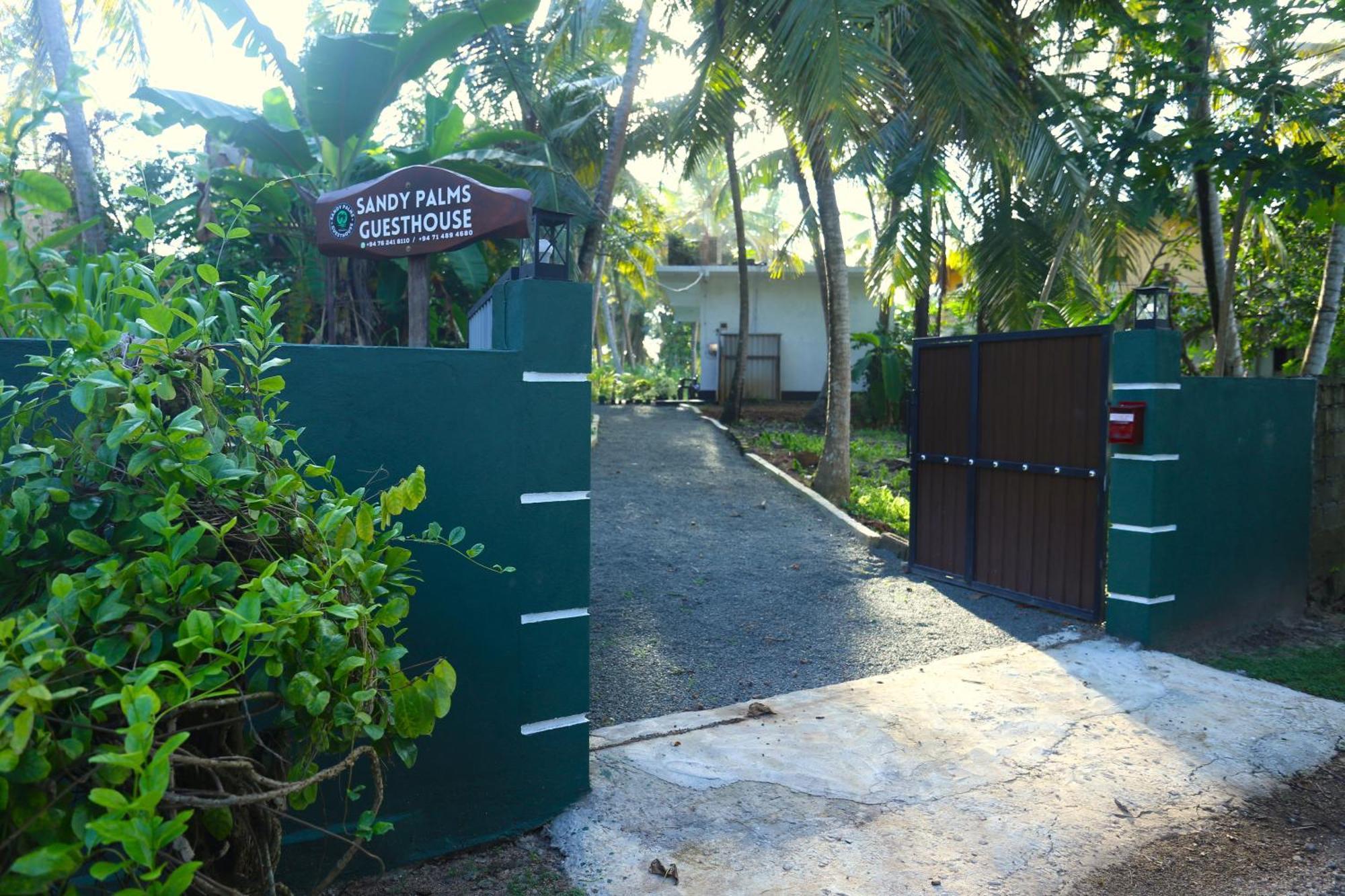 Sandy Palms Guesthouse Hikkaduwa Luaran gambar