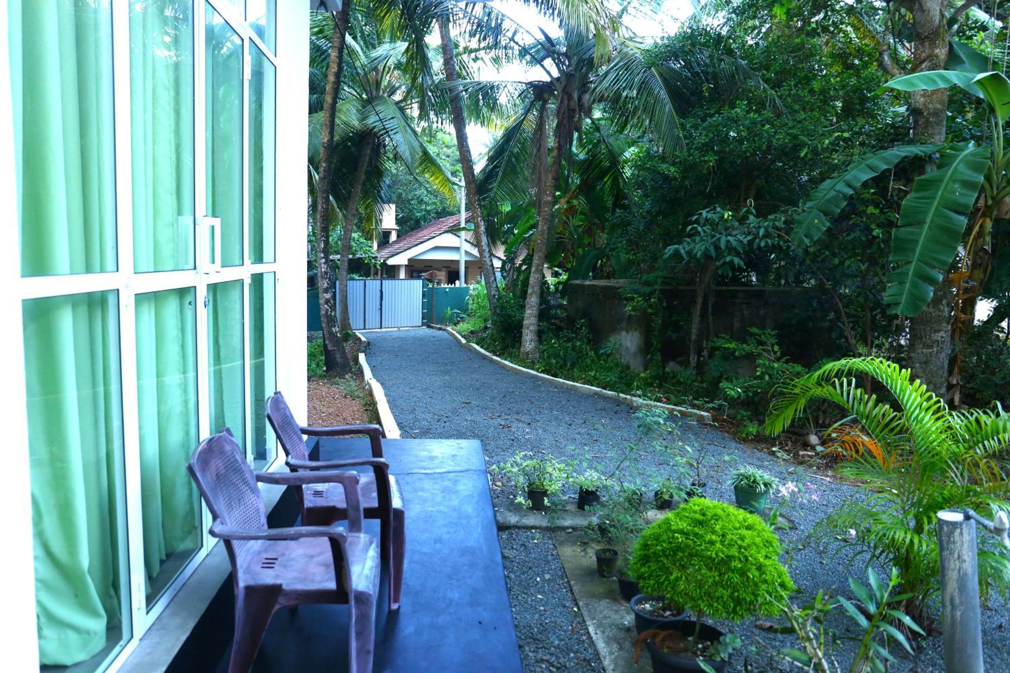 Sandy Palms Guesthouse Hikkaduwa Luaran gambar