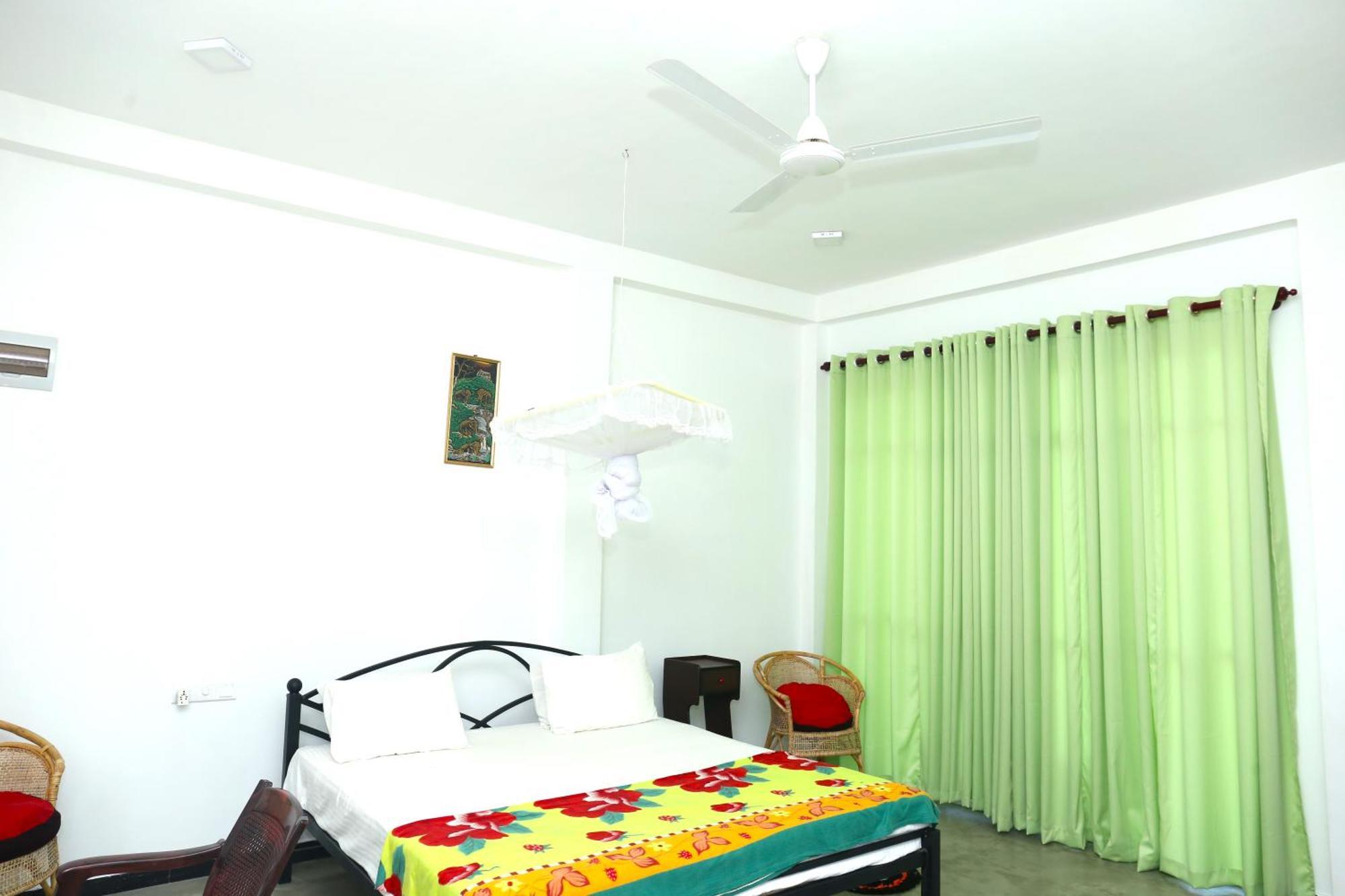 Sandy Palms Guesthouse Hikkaduwa Luaran gambar